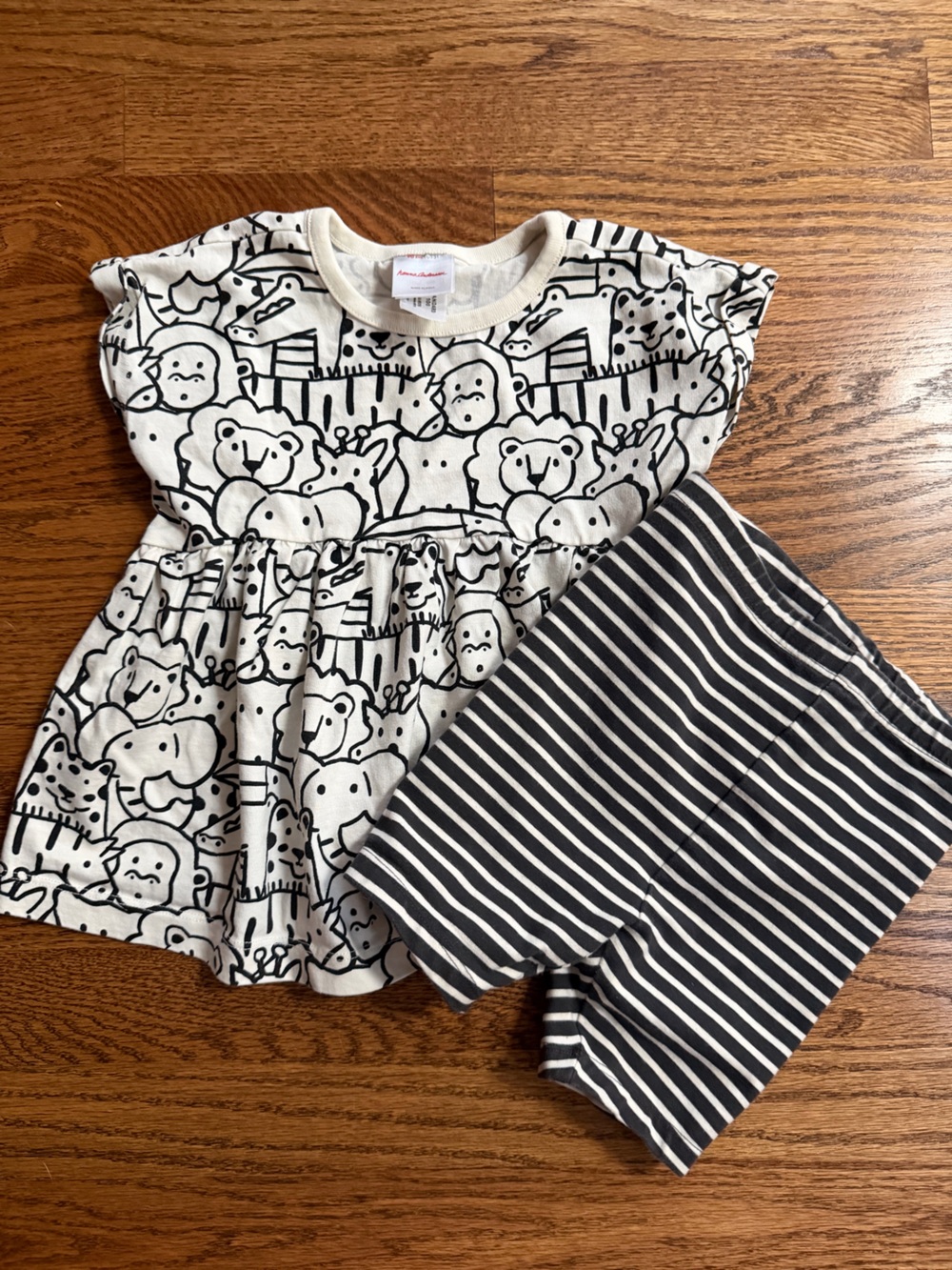 Hanna Andersson Black & White zoo Animal Tee Dress and shorts